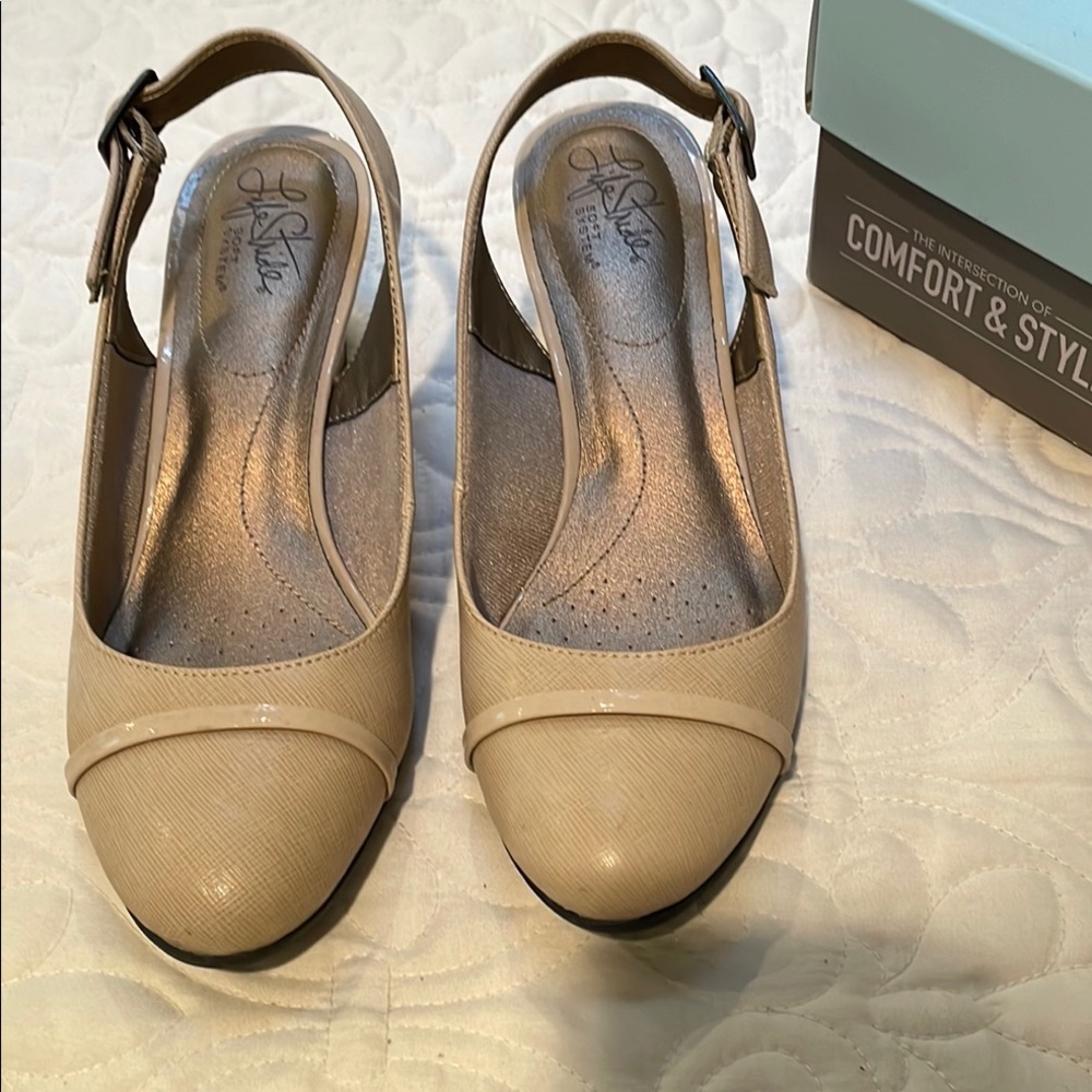 Life Stride Beige Slingback Heels